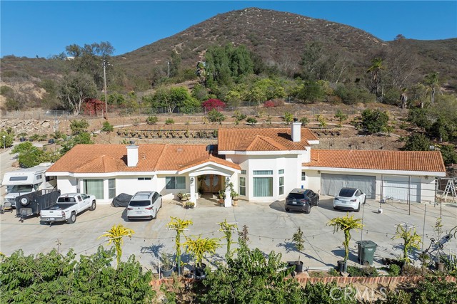 525 Stewart Canyon Rd — photo