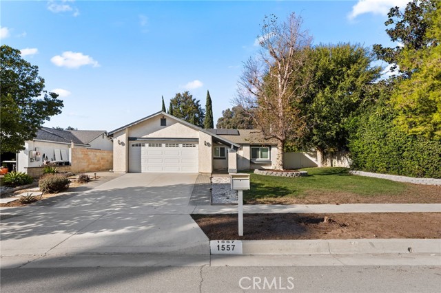 1557 Cambridge Ave — photo