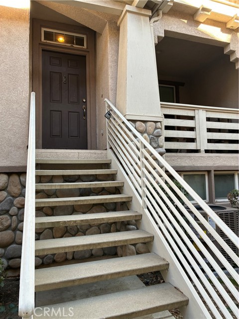 1439 Ledgestone — photo