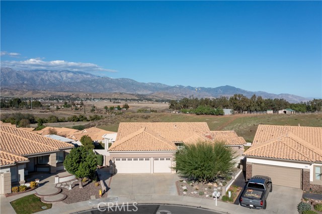 4865 Dove Hill Ct — photo