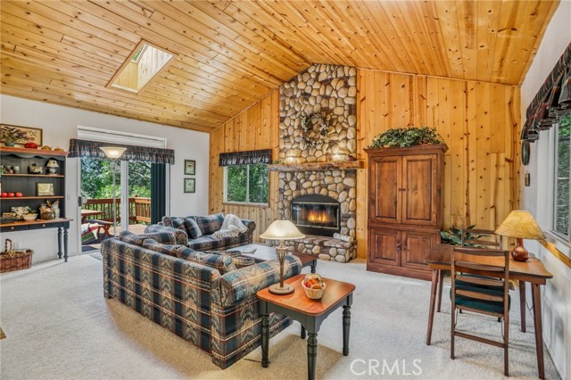196 B, Lake Arrowhead, CA 92352 — photo 2
