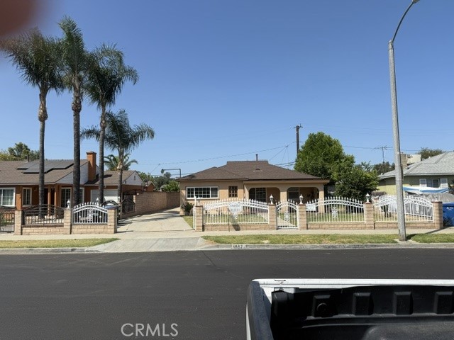 1082 Fremont — photo