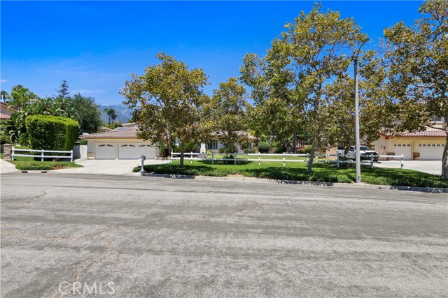11140 Trails End Ct — photo