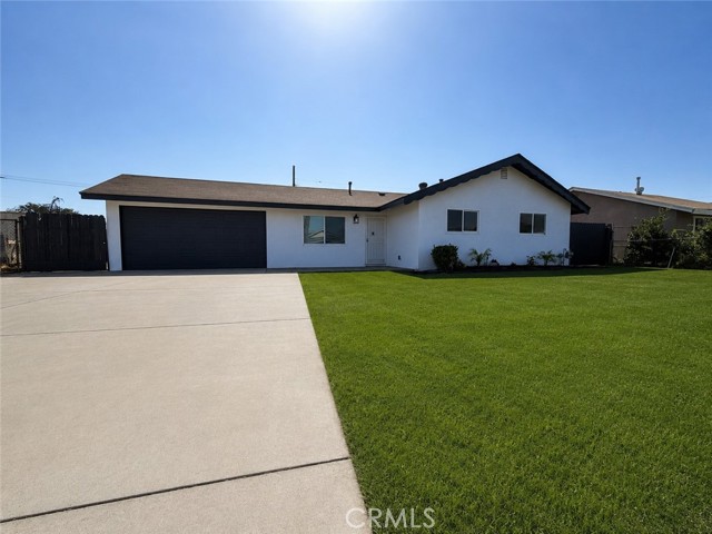 10807 Dumond — photo