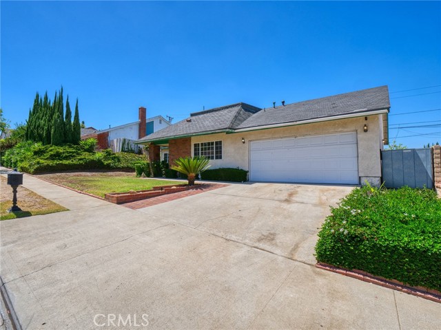 16443 Canelones — photo