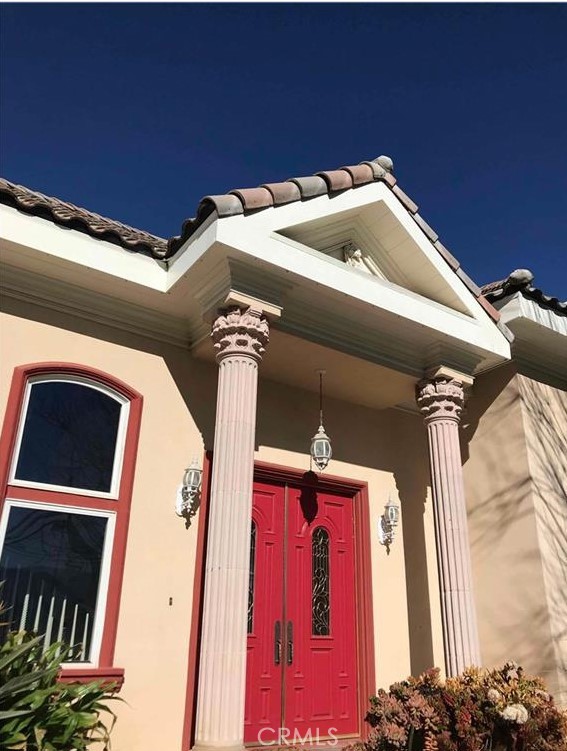 31063 E Sunset Dr, Redlands, CA 92373