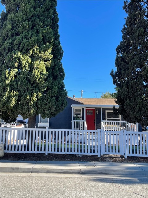 977 W Hays — photo