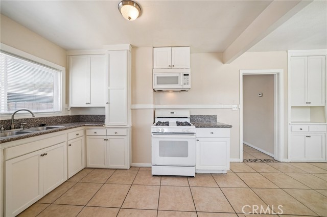 12814 Benson B — photo