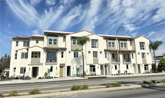 685 S Brea Blvd 301 — photo