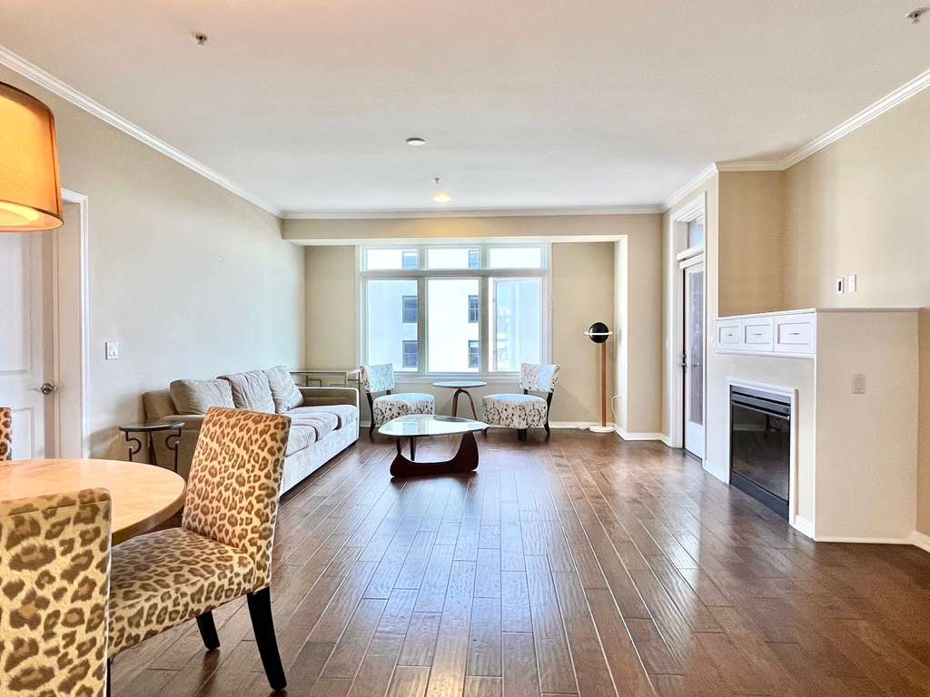 125 North Raymond Ave 404 — photo