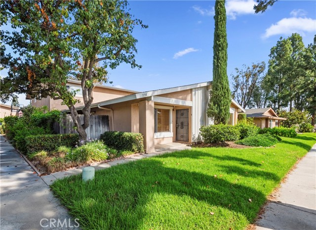 1194 Border, Corona, CA 92882 — photo 3