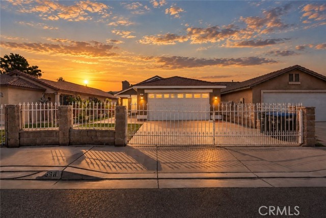 569 Award Dr — photo
