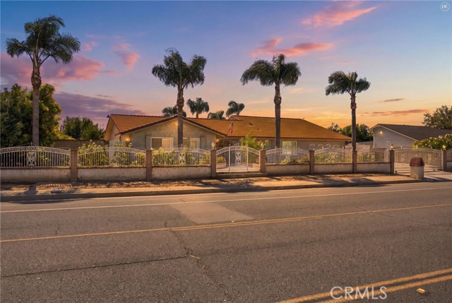 11216 Jurupa Rd — photo