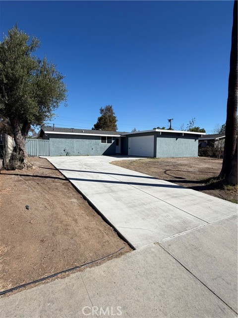 5751 Walter St — photo