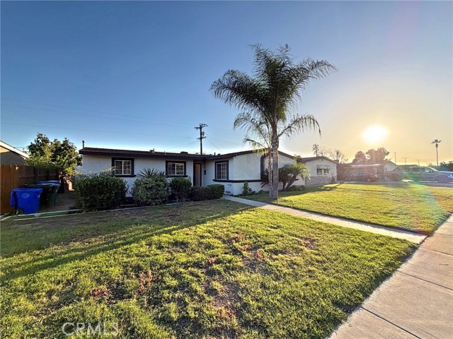 1346 E El Morado Ct — photo