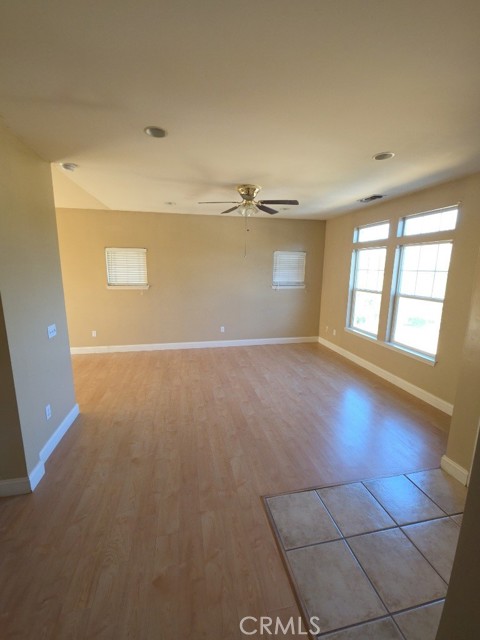 10401 Point Lakeview Rd B — photo