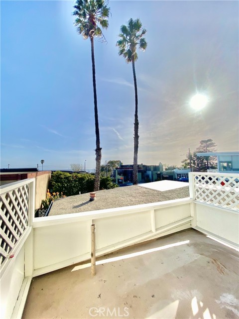 1190 N Coast — photo