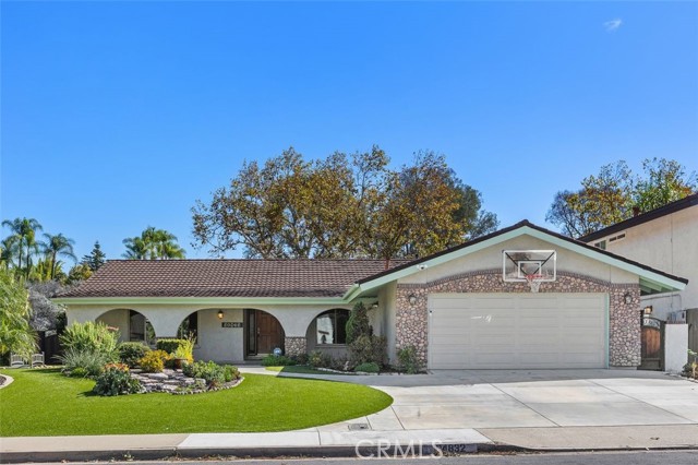 24832 El Cortijo — photo