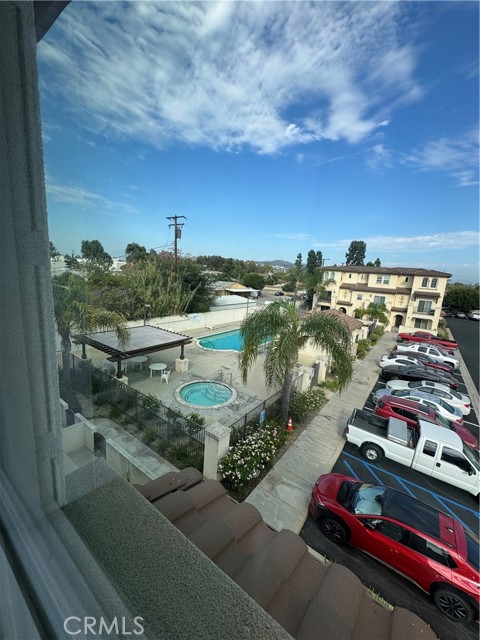 9011 Catherine St — photo