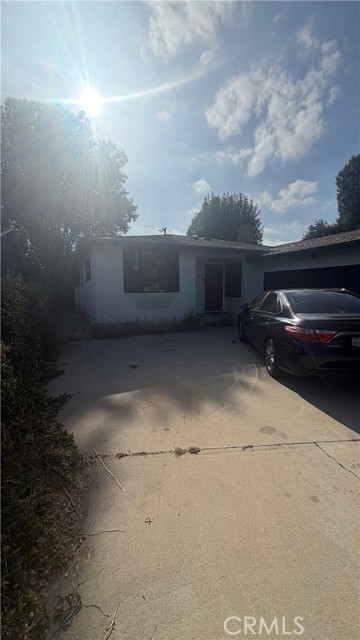 5837 Cedros — photo