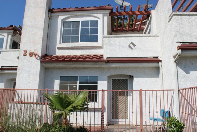 260 E Beverly Blvd C — photo