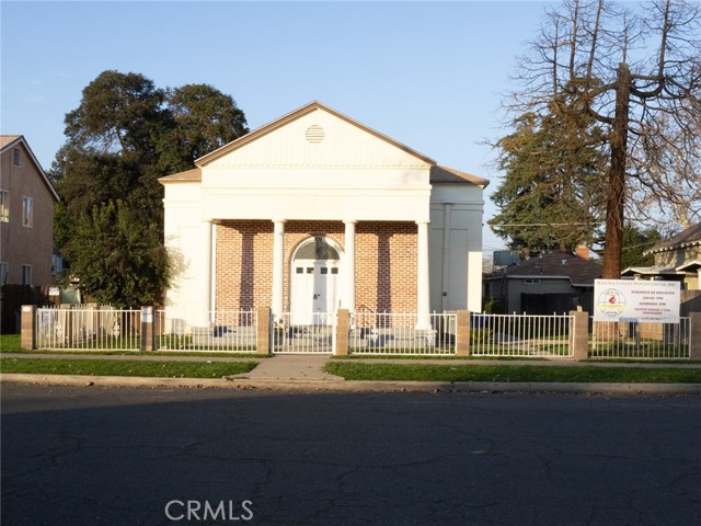 203 W 20th — photo