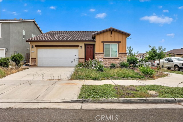714 Suzanne — photo
