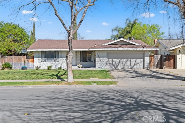 1975 E Alexander — photo