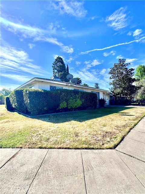 701 Ventura Ave — photo