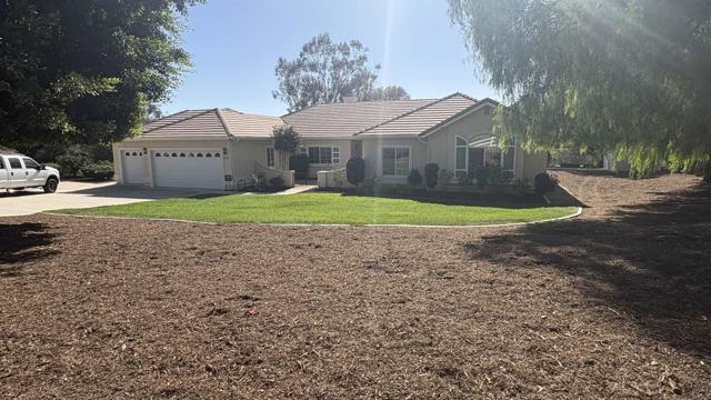 1352 Tierra Roja Dr — photo