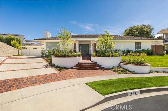 807 Aldebaran Cir — photo