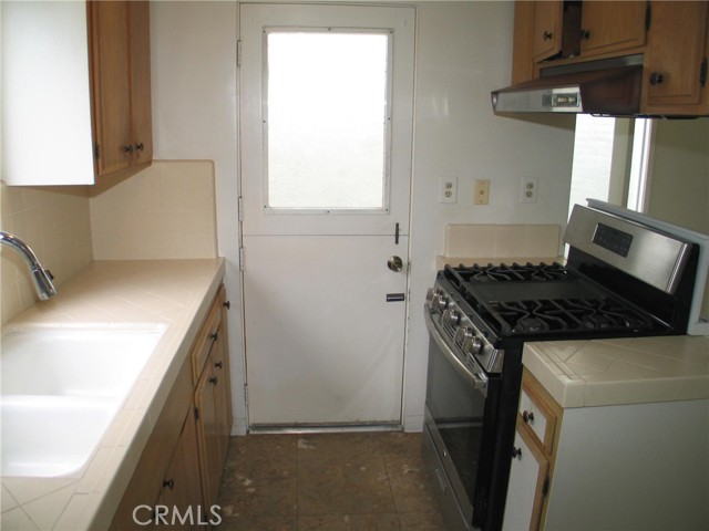 112 1/2 Pearl — photo