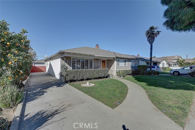 444 N Shattuck Pl — photo