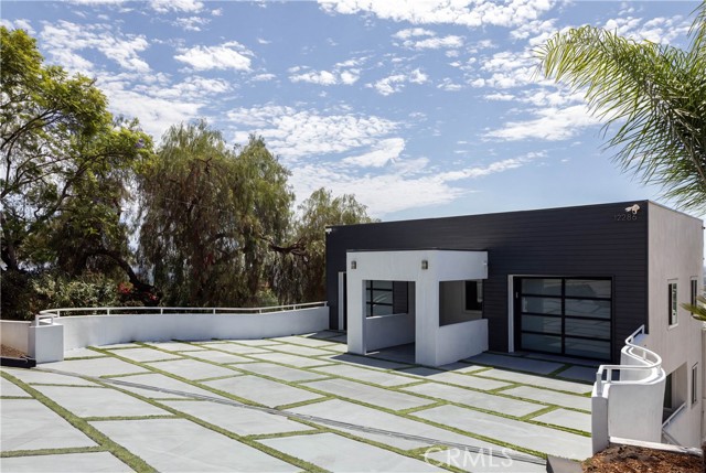 12286 Circula Panorama — photo