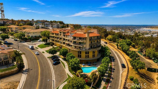 2700 E Panorama Dr 208 — photo