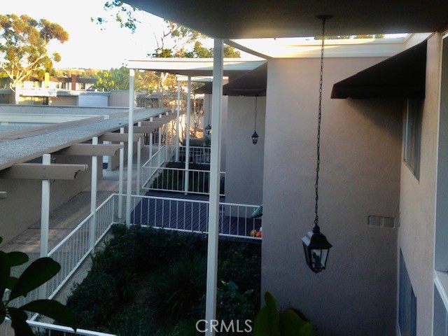 757 Domingo Dr Unit G — photo