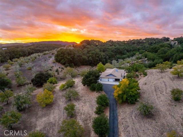 4242 Las Tablas Willow Creek Rd — photo