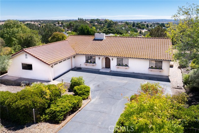 920 Walnut, Paso Robles, CA 93446 — photo 3