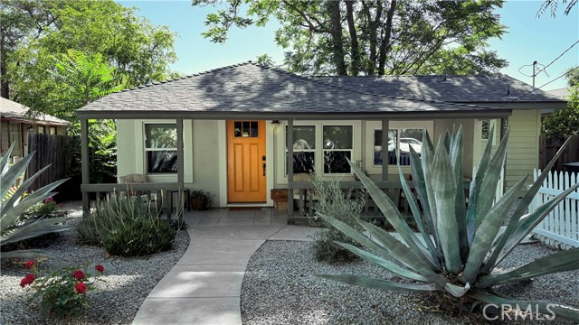 1712 Pine St — photo