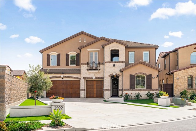 2592 Highland Oak Ct — photo