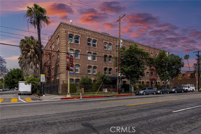 4125 S Figueroa 202 — photo