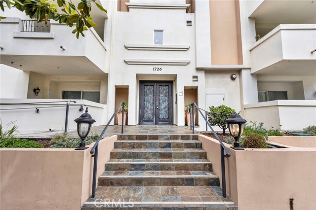 1726 S Bentley Ave 403 — photo