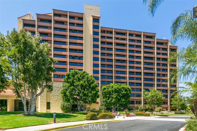 24055 Paseo Del Lago W 1406 — photo