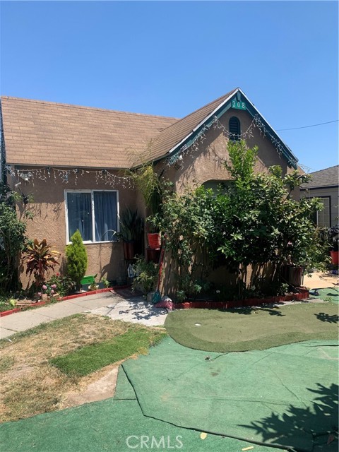208 S Hillcrest — photo