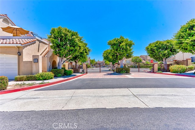 2495 Paseo Circulo — photo