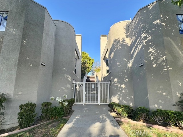 12476 Montecito Rd 5 — photo