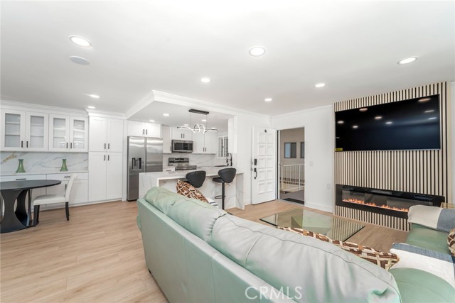 2122 Ronda Granada Q — photo