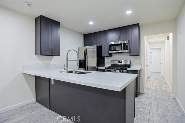 17200 Newhope St 123 — photo