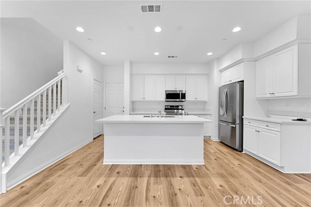 10765 Graphite St — photo