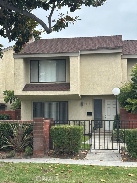 835 W Orangewood — photo